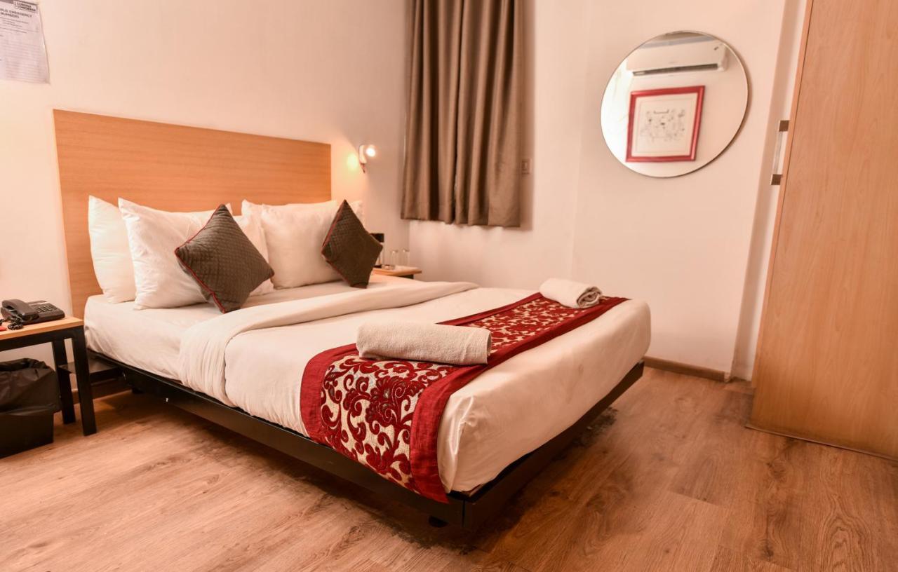 Hotel Admire Inn "Near Atal Chowk, Sector 15, Vasundhara" กาเซียบัด ภายนอก รูปภาพ