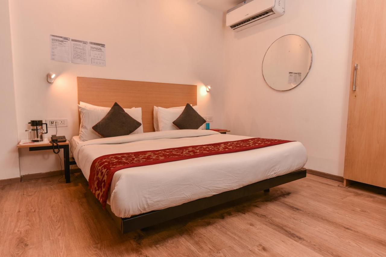Hotel Admire Inn "Near Atal Chowk, Sector 15, Vasundhara" กาเซียบัด ภายนอก รูปภาพ