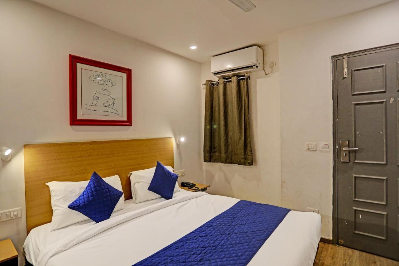 Hotel Admire Inn "Near Atal Chowk, Sector 15, Vasundhara" กาเซียบัด ภายนอก รูปภาพ