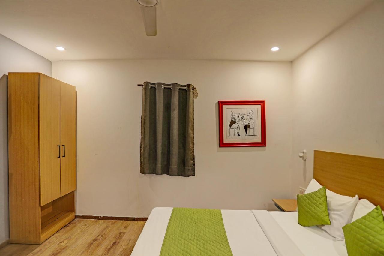 Hotel Admire Inn "Near Atal Chowk, Sector 15, Vasundhara" กาเซียบัด ภายนอก รูปภาพ