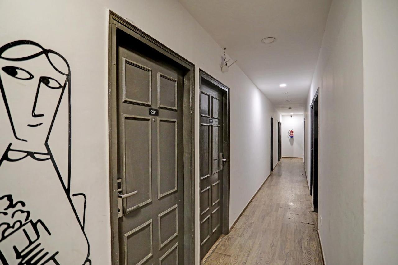 Hotel Admire Inn "Near Atal Chowk, Sector 15, Vasundhara" กาเซียบัด ภายนอก รูปภาพ