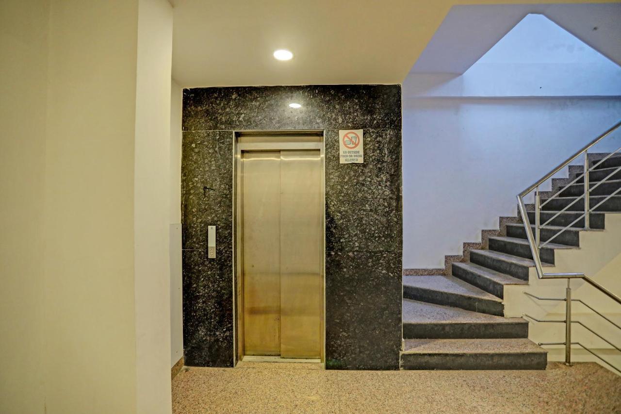 Hotel Admire Inn "Near Atal Chowk, Sector 15, Vasundhara" กาเซียบัด ภายนอก รูปภาพ
