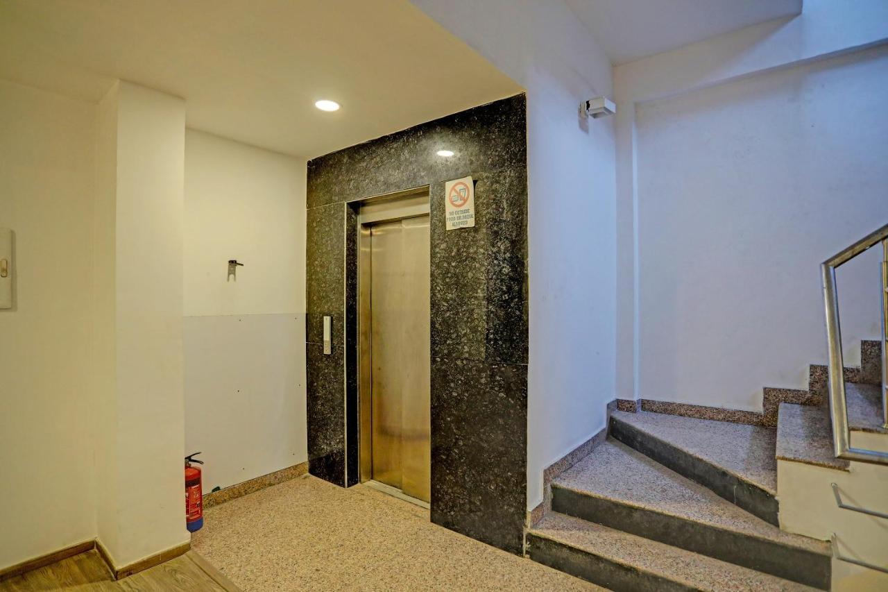 Hotel Admire Inn "Near Atal Chowk, Sector 15, Vasundhara" กาเซียบัด ภายนอก รูปภาพ