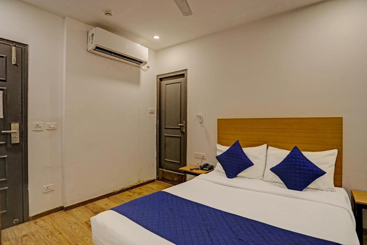 Hotel Admire Inn "Near Atal Chowk, Sector 15, Vasundhara" กาเซียบัด ภายนอก รูปภาพ