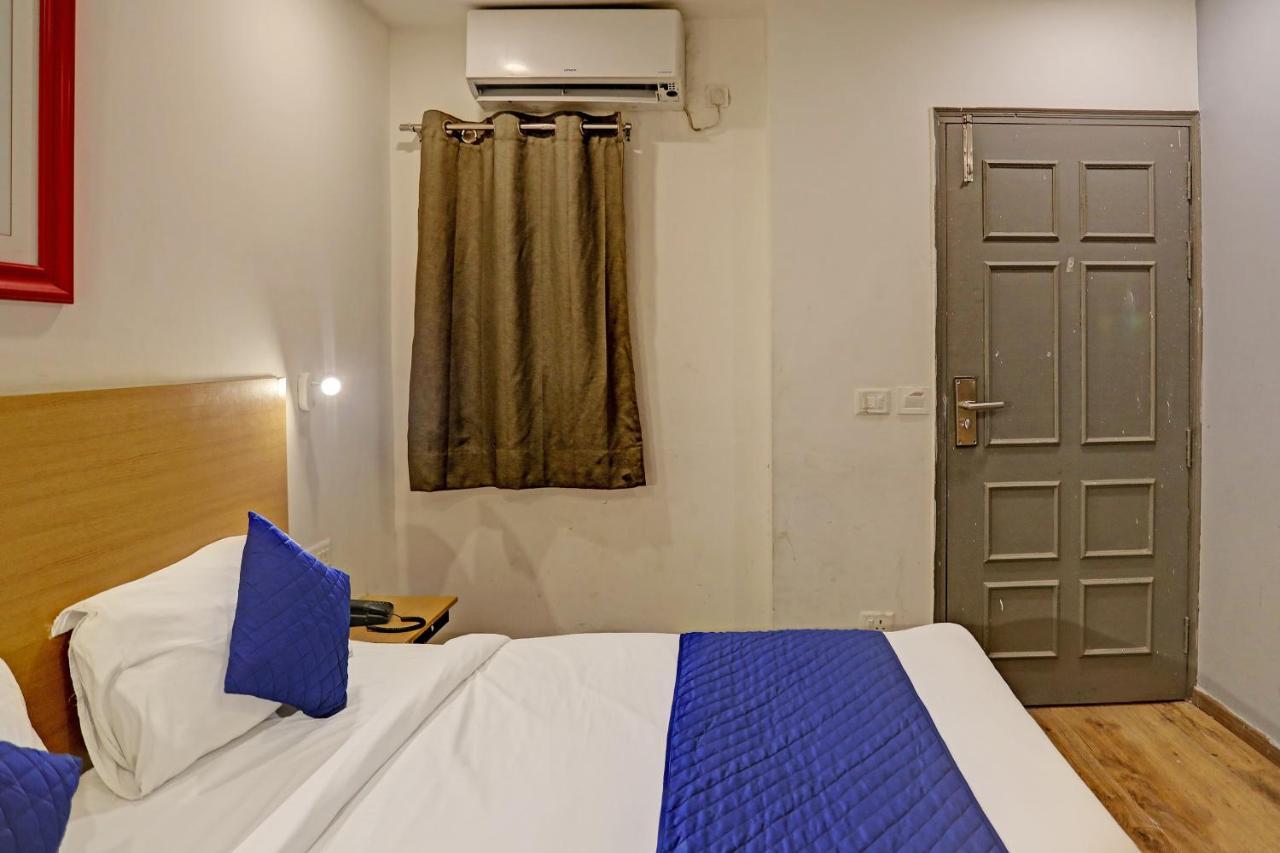 Hotel Admire Inn "Near Atal Chowk, Sector 15, Vasundhara" กาเซียบัด ภายนอก รูปภาพ